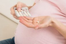عوارض مصرف آلپرازولام در بارداری و شیردهی