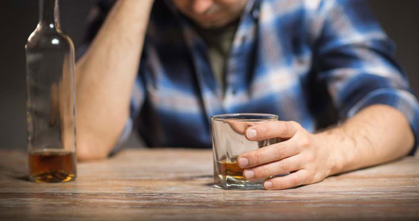 عوارض روحی روانی و جسمی مصرف الکل